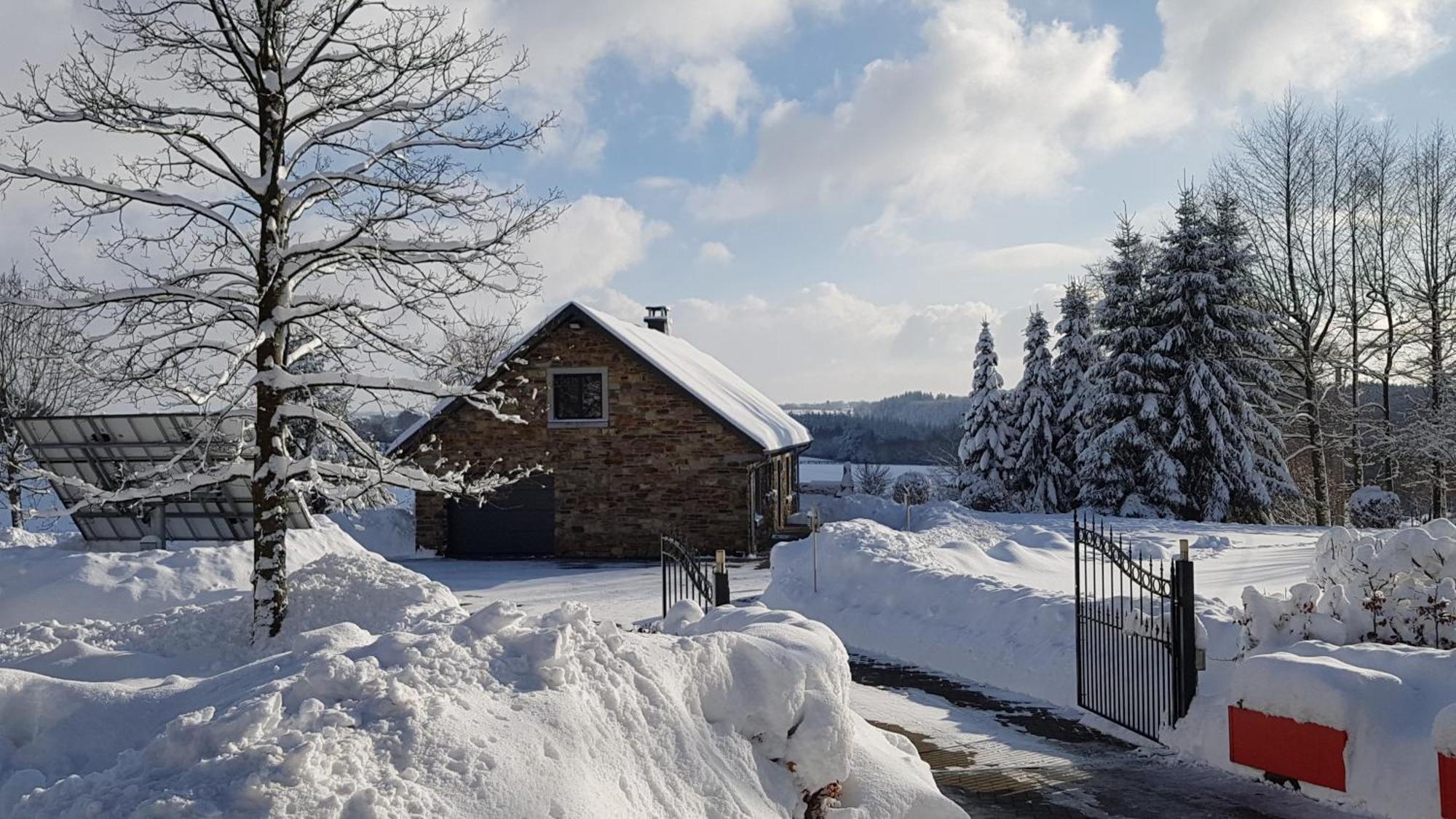 Sixine House Villa Ovifat Exterior foto